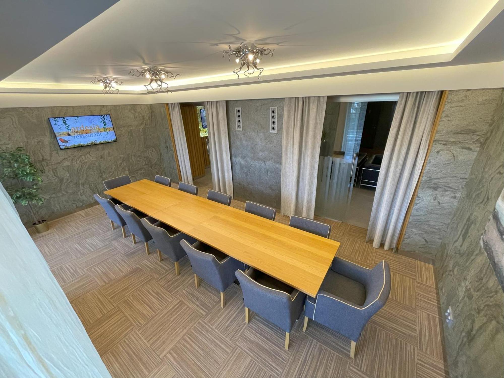 Hotel Bartos Frenstat pod Radhostem ภายนอก รูปภาพ