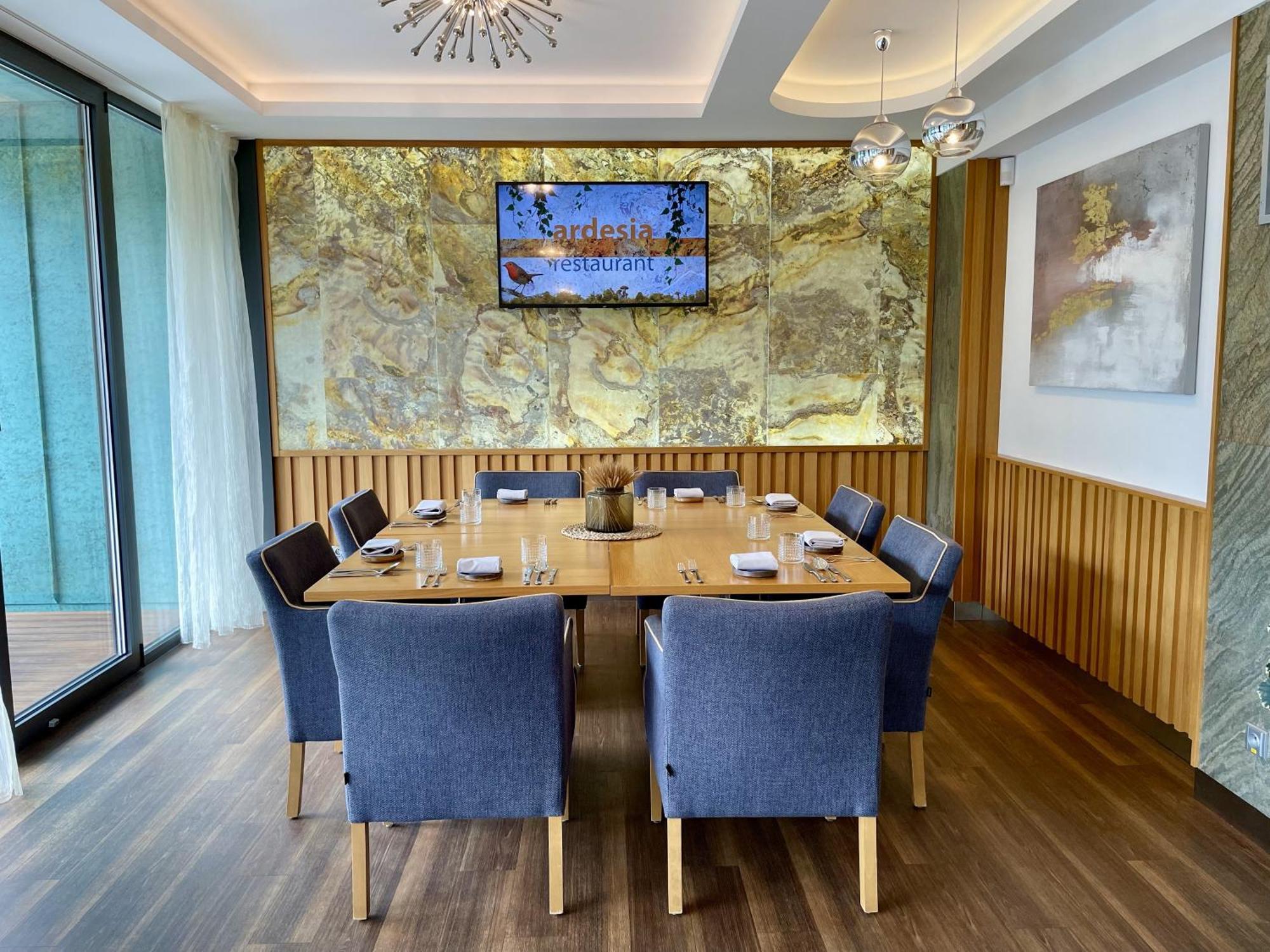 Hotel Bartos Frenstat pod Radhostem ภายนอก รูปภาพ
