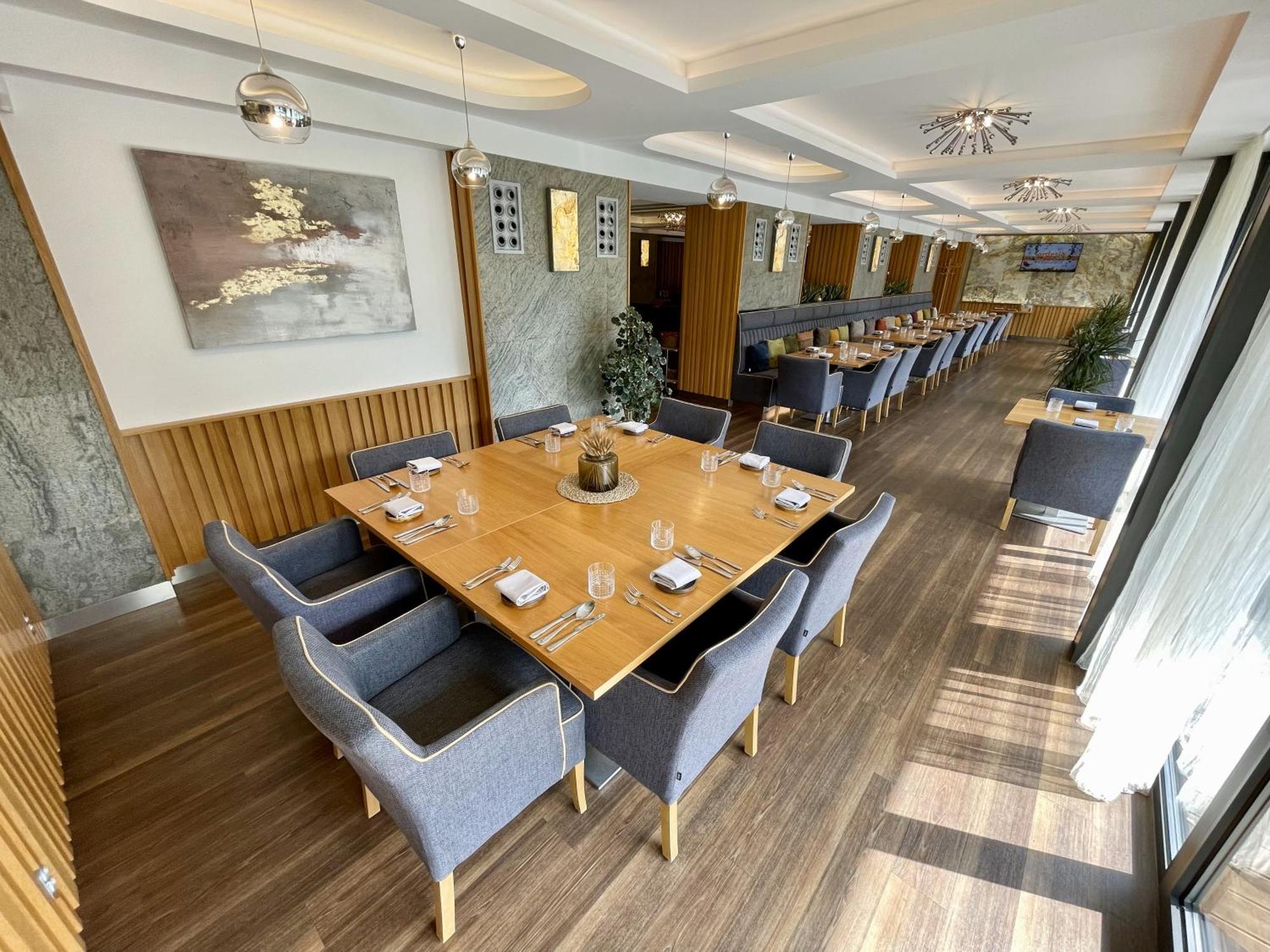 Hotel Bartos Frenstat pod Radhostem ภายนอก รูปภาพ