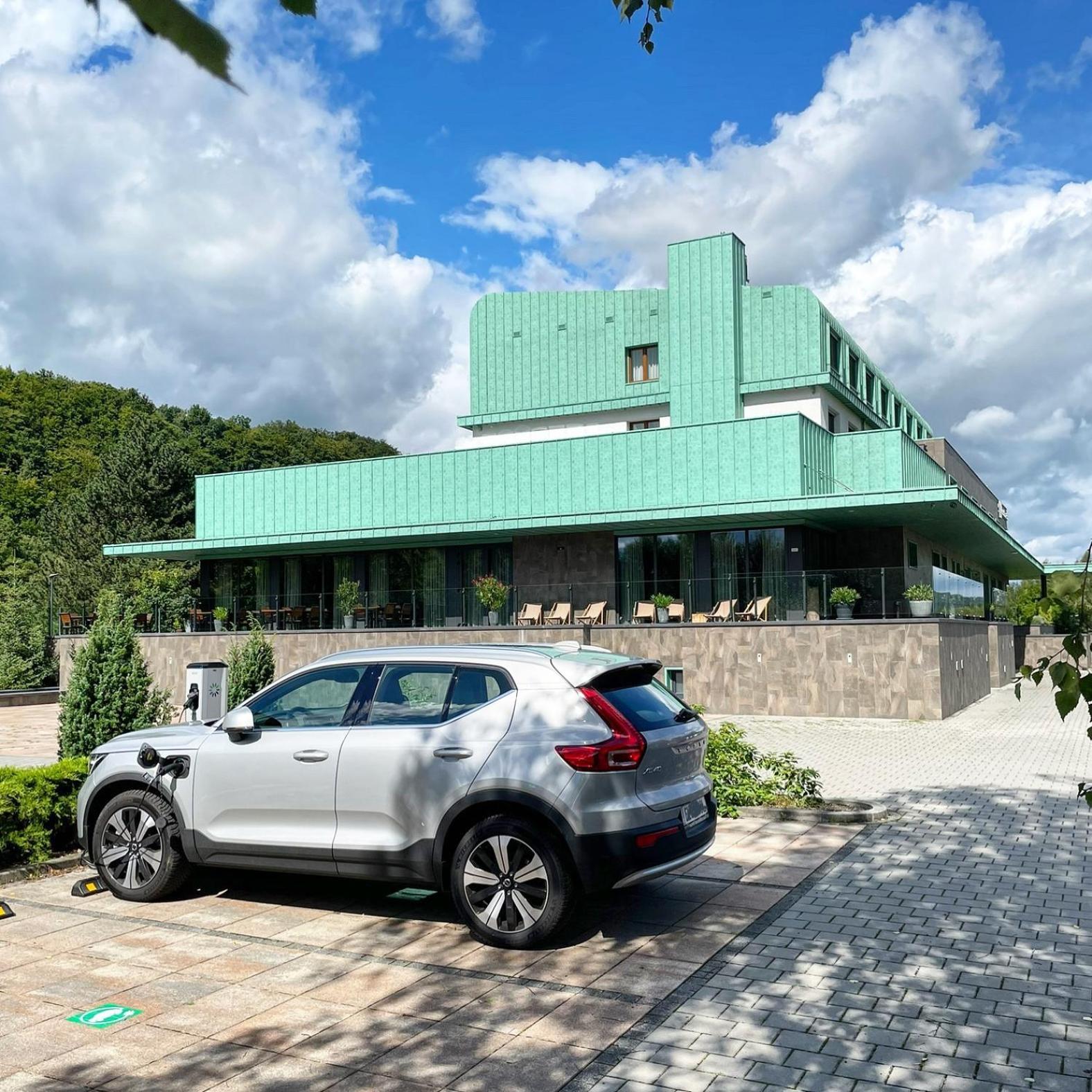 Hotel Bartos Frenstat pod Radhostem ภายนอก รูปภาพ